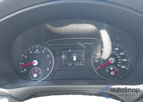 2017 Kia Sorento 3.3L Lx z USA, uszkodzony, nr VIN 5XYPGDA50HG209255